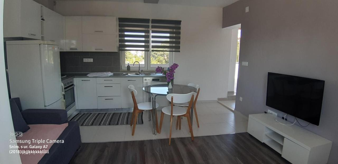 Katarina Apartamento Pakoštane Exterior foto
