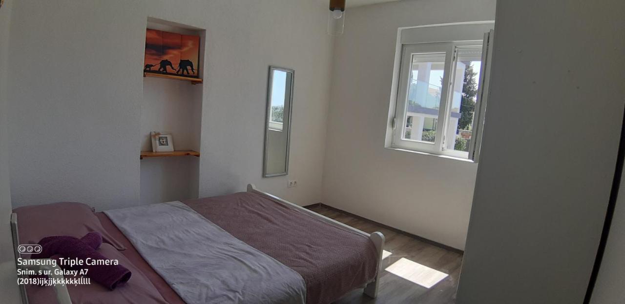 Katarina Apartamento Pakoštane Exterior foto